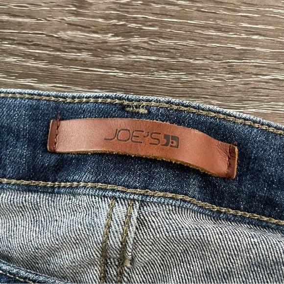 Joe's The Icon Mid Rise Skinny Ankle Raw Hem
Skinny Jeans Size 28 - Picture 6 of 9